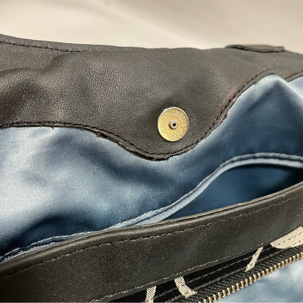 Coach Lexi Signature Shoulder Bag - Picture 15 of 16